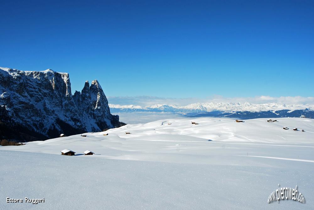 38 - panorama dalla pista Joch.JPG